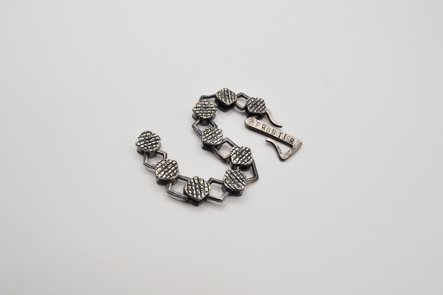 磚牆與菱形殘垣