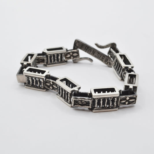 列柱與十字菱花